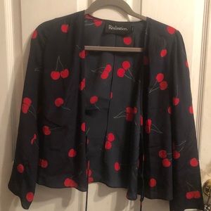 ON HOLD Realisation Par Silk cherry top